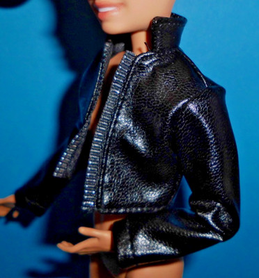 %**Mattel Creatable Kleidung*Kunstlederjacke*Passend für Barbie Puppe Skipper**%