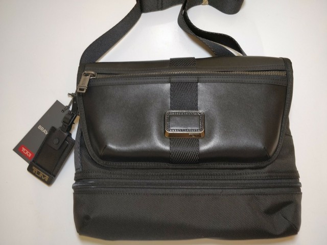 travis crossbody tumi