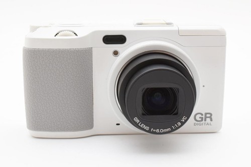 RICOH GR DIGITAL IV White Edition 10000 Limited Digital Camera Box Battery Cable - Picture 3 of 12