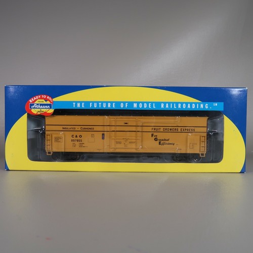 Athearn Train 91246 C&O 50' PD Superior Box Car C&O 897855 Model Car