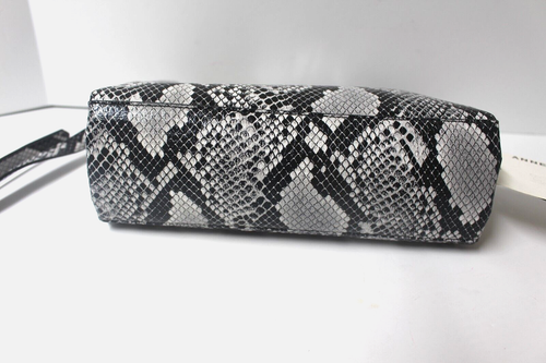 Bolso bandolera Anne Klein negro/gris triple serpiente en relieve malo nuevo con etiquetas $75 - Imagen 6 de 8