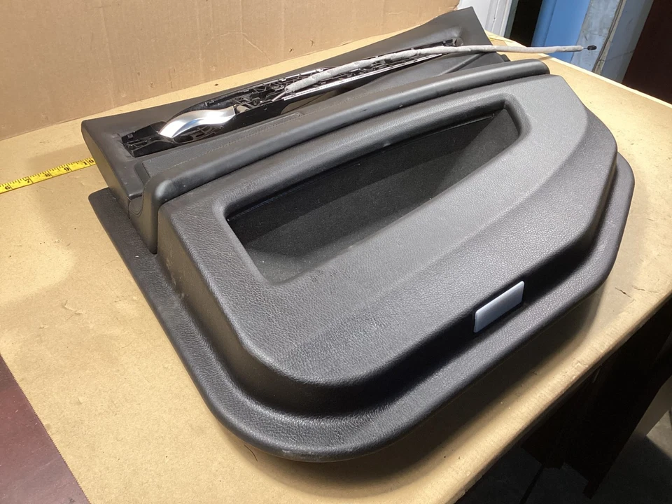 2010 - 2015 BMW 750I Rear Right Passenger Side Door Trim Panel 00014061022 OEM . - Изображение 2 из 4