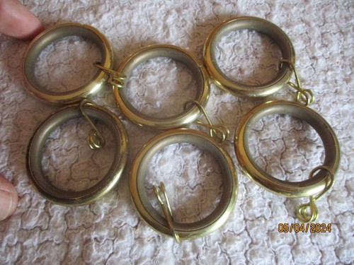 Lot anneaux + embouts tringle rideaux style laiton vintage - Décoration