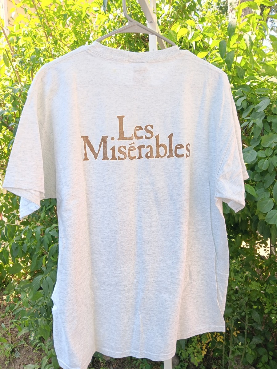 Vintage 1990s Les Miserables Broadway T-shirt Fruit Of The