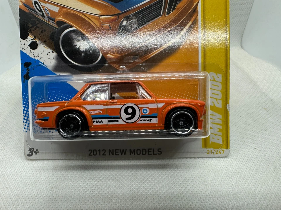 HOTWHEELS 2012 НОВЫЕ МОДЕЛИ BMW 2002 ОРАНЖЕВЫЙ В ЗАВОДСКОЙ УПАКОВКЕ БЕСПЛАТНАЯ ДОСТАВКА - Изображение 4 из 4