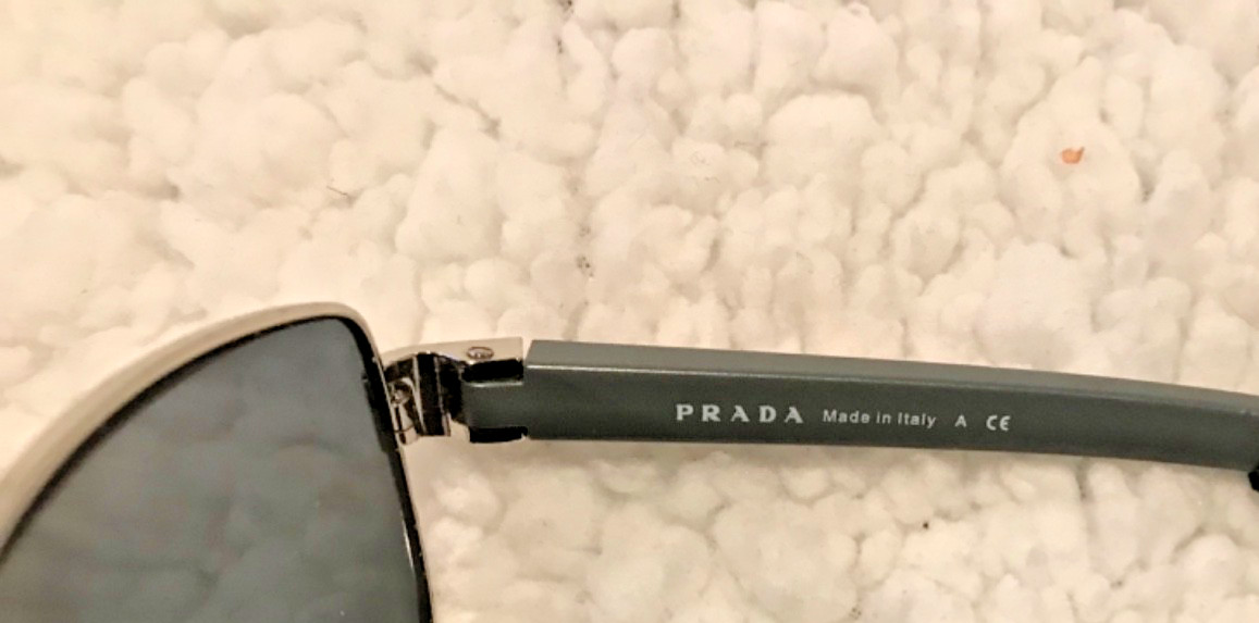 Prada eyeglasses frames used and in good condition thumbnail 4