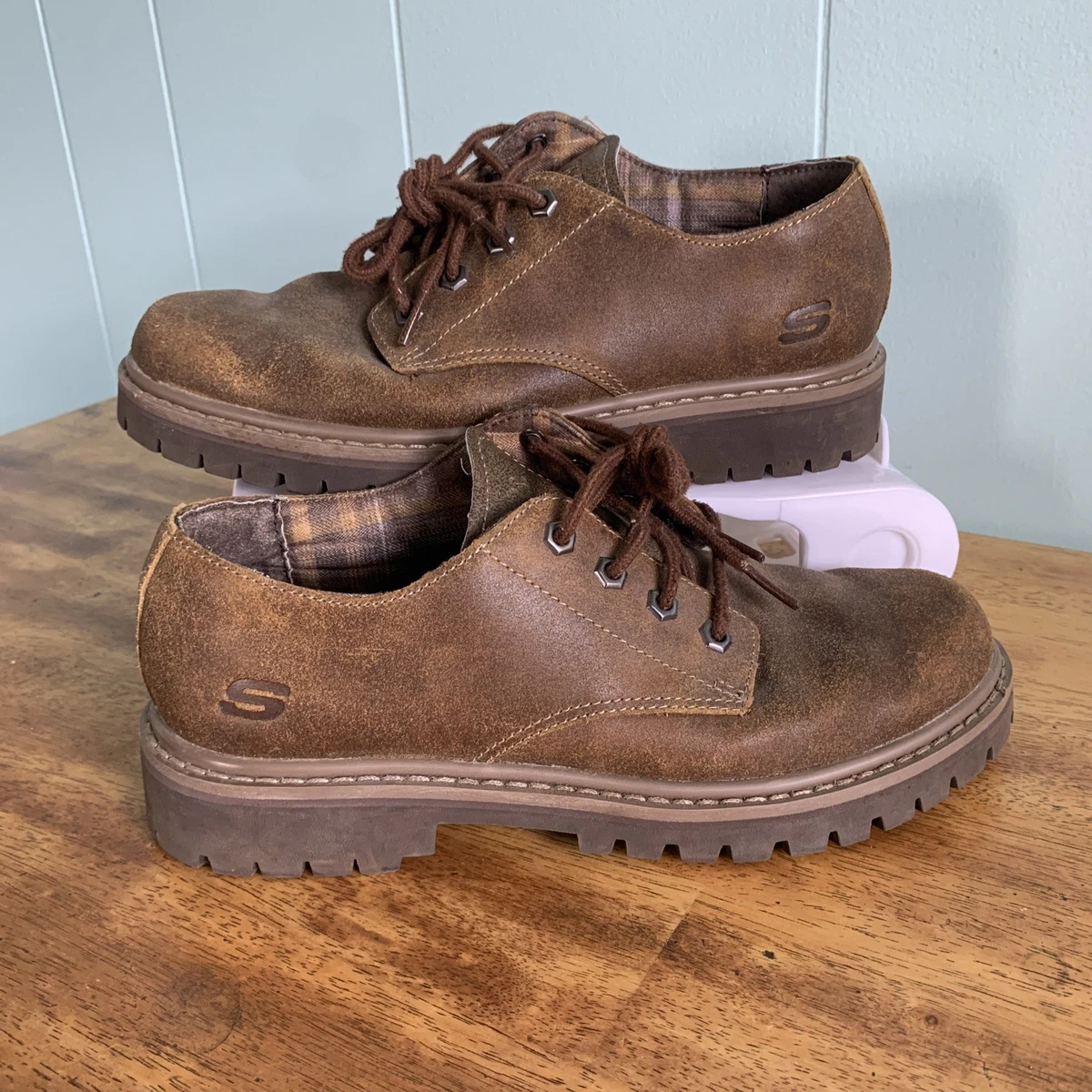 Alley Cat Casual Shoes for Men with Upper Leather Brown for  display picture 1