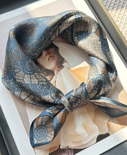 100 Silk Mulberry Scarf Shape totem Print Bandana 53X53cm Neckerchief Wrap new