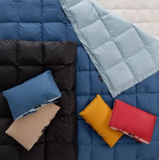 MIO Trapuntino / Trapunta in piuma Aperto Plaid - Chiuso Cuscino DAUNENSTEP - Immagine 2 di 2