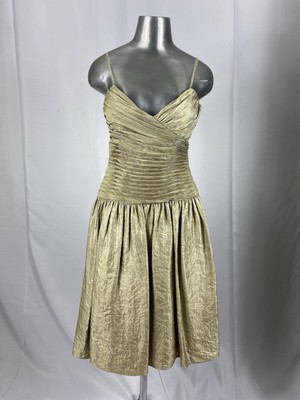 Laundry By Shelli Segal Size 2 Knee Length Cocktail Dress