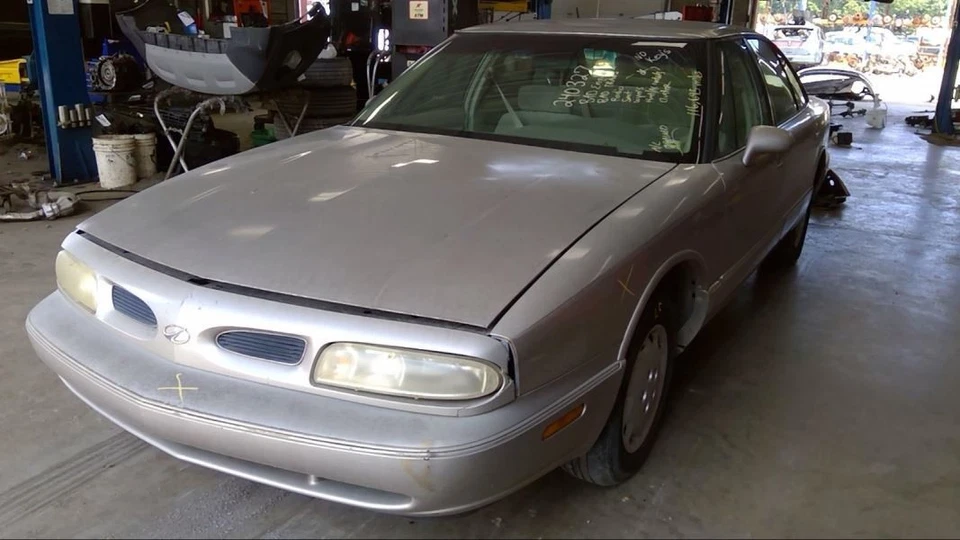 88 ROYALE 1997 Front Seat 655799 - Imagem 3 de 4