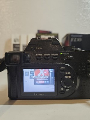 Panasonic LUMIX DMC-FZ10PP-K Digital Camera Black LEICA Lense With