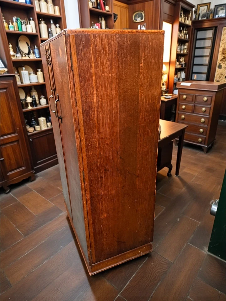 Armario utilitario Art Deco CC41 de la década de 1940 - Armario Chifforobe británico de la Segunda Guerra Mundial Foto 2 de 4