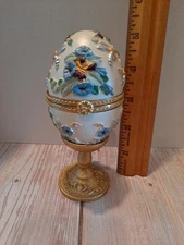 Vintage Hinged Egg Trinket Box W/ Stands Ring Box Fabric Lined Floral Bee Design