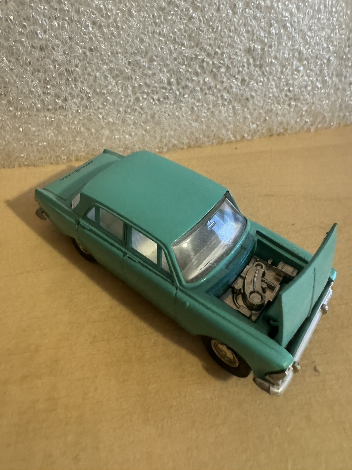 Picture 2 of 5