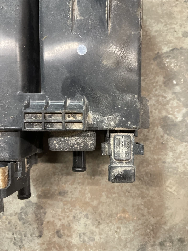 Nissan 370Z Roadster 2009-2018 bote de vapor de combustible 14950 Am600 Foto 2 de 4