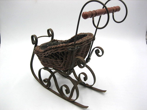 Vintage Christmas Victorian Sleigh Wood Wicker Wrought Iron Lined in Fabric - Picture 3 of 10