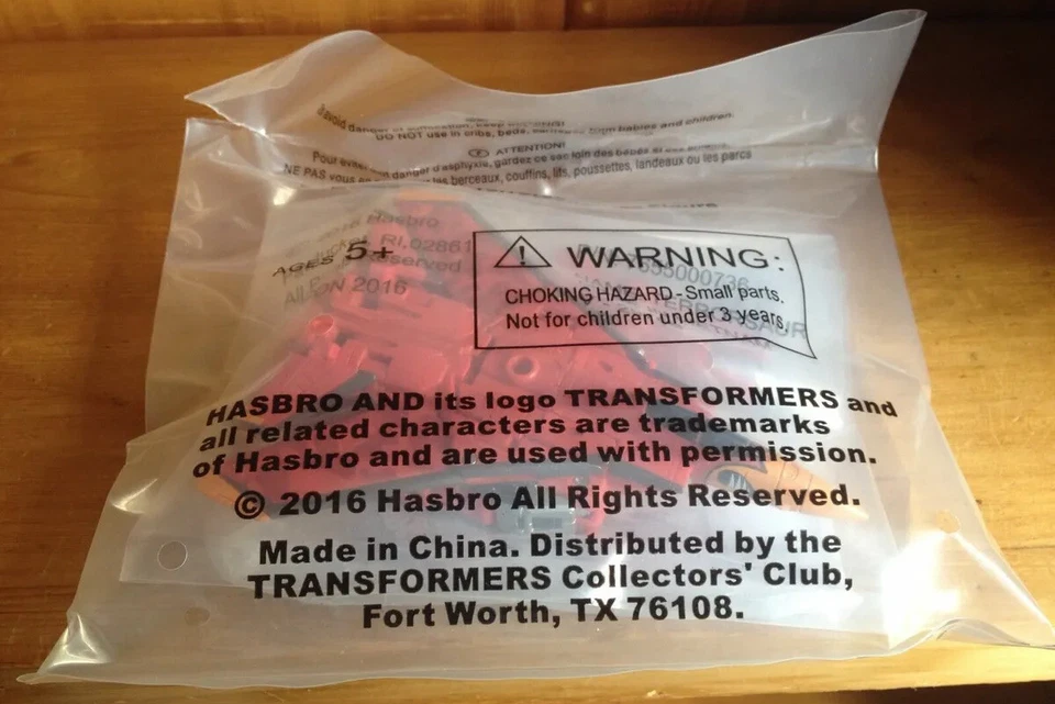 Новые Transformers Botcon 2016 Dawn Of The Predacus Deluxe Class Terrorsaur как новые в заклеенной коробке - Изображение 2 из 3