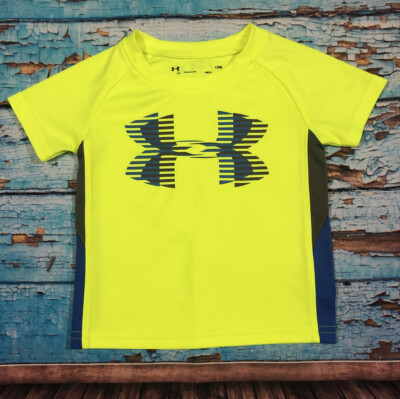 black and yellow under armour shirt
