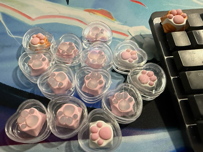 Cat Paw Keyboard Cap - Ceramic With Soft Gel Toe Beans