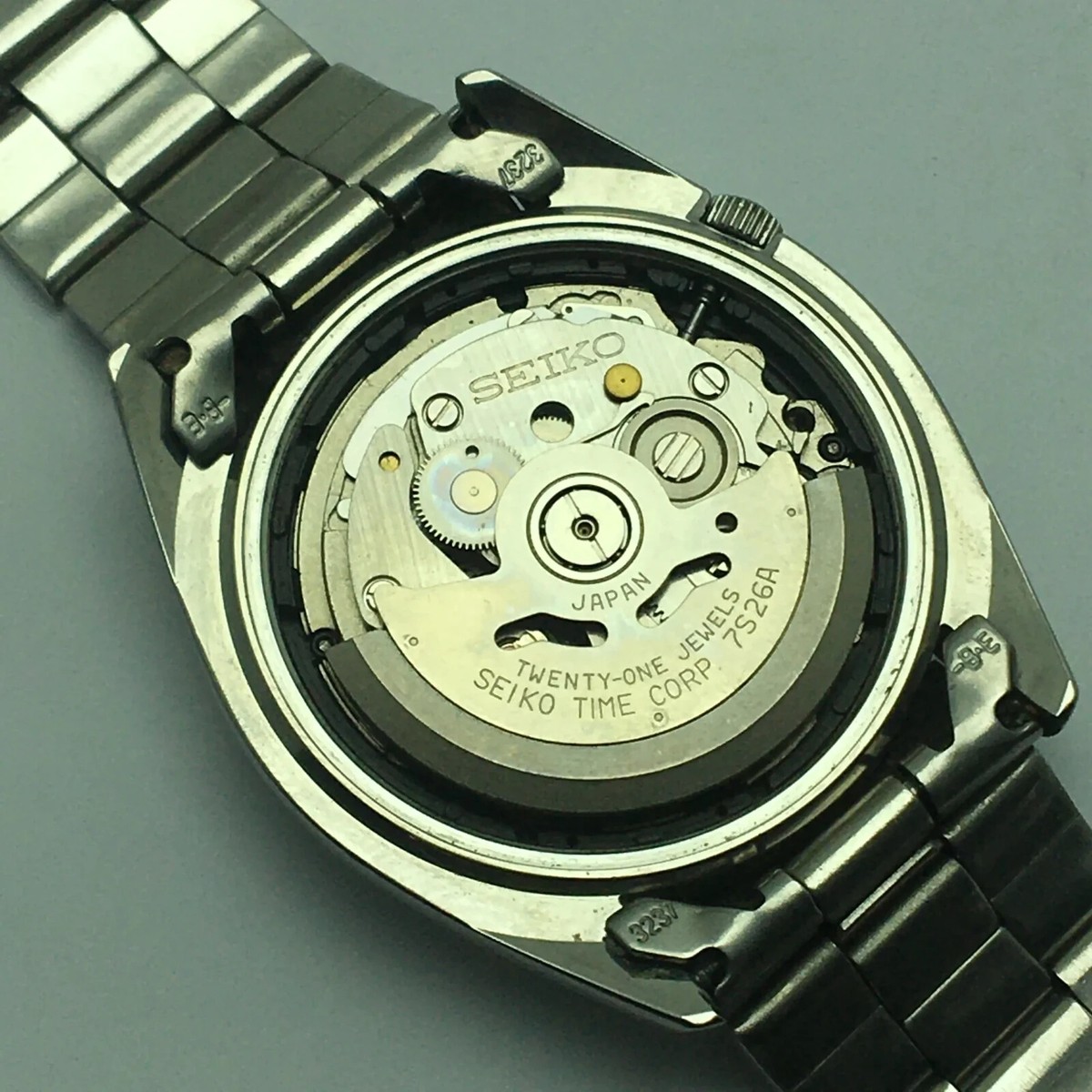 Seiko 5 Automatic 7S26-0590 Day/Date Vintage Men's Watch