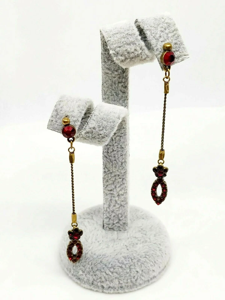 Preciosos pendientes de cristal rojo Michal Negrin. Foto 2 de 4