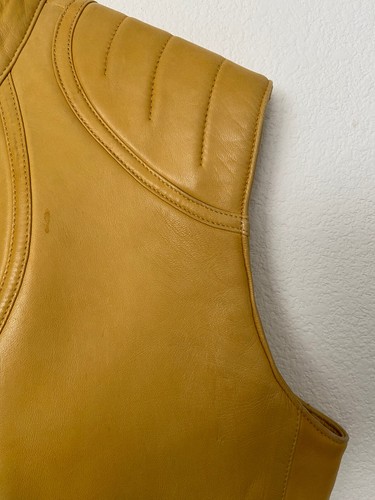Vintage Gucci Vest XL 52 Yellow Lambskin Leather Zippered Designer Made in Italy - Picture 9 of 16