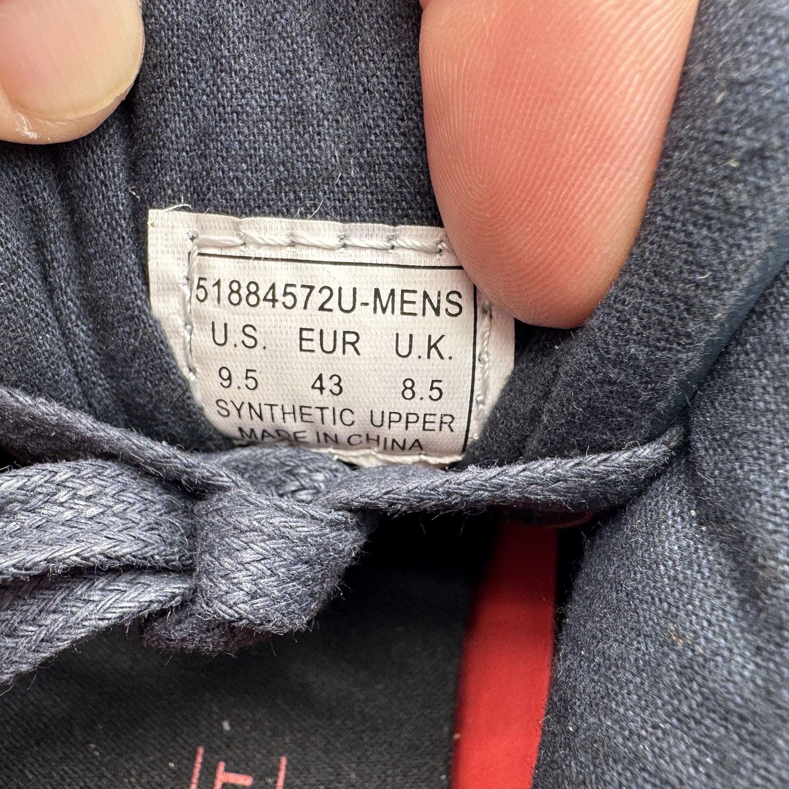 New Levis Sylmar Burnish Men’s 9.5 Navy Sneakers NWT thumbnail 11