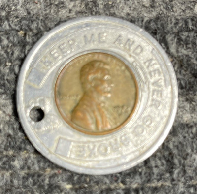 Vintage Keep Me And Never Go Broke Las Vegas Club Token 1972 Penny Keychain