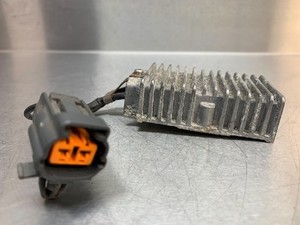 KÜHLERLÜFTER WIDERSTAND COOLING FAN RESISTOR Mazda RX-8 (SE17) 2004 0567770770