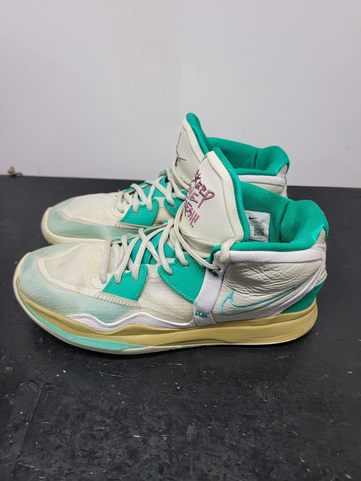 Size 11 - Nike Kyrie 8 Infinity x Sue Bird “Keep Sue Fresh” 2022 thumbnail 11