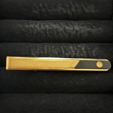 Dunhill tie pin black gold color with logo 260204003