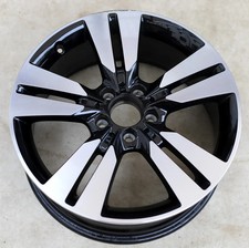 1x 18 Zoll OEM MERCEDES A W176 B W246 7,5x18 ET52 5x112 A2464010402 BiColor 1x 18 Zoll OEM MERCEDES A W176 B W246 7,5x18 ET52 5x112 A2464010402 BiColor