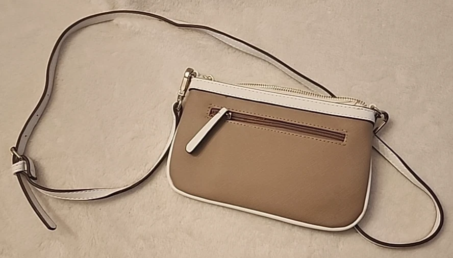 Clarks white and Tan Leather Handbag Clarks | Bags | Clarks Beige Tan White Multimedia Tablet Bag  main image 2