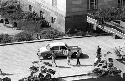 Bert Shankland E Chris Bates Peugeot 504 Safari Rally Kenya March - Old Photo 7