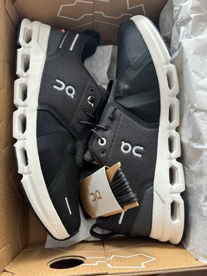 ON Cloud 5 Black White - Youth 6.5 or woman s 8.5 - new in box