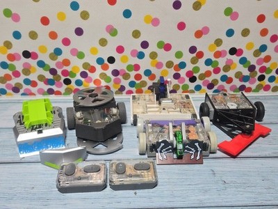 Hexbug Battlebots Lot Of 5 Robots 2 Controllers