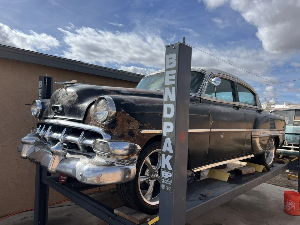 1954 Chevrolet седан только на запчасти - Изображение 3 из 4