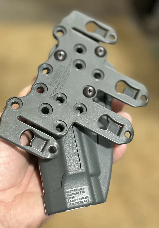 Blackhawk Strike Serpa right Holster Fits Beretta 92FS M9 Right Green - Image 3 of 4