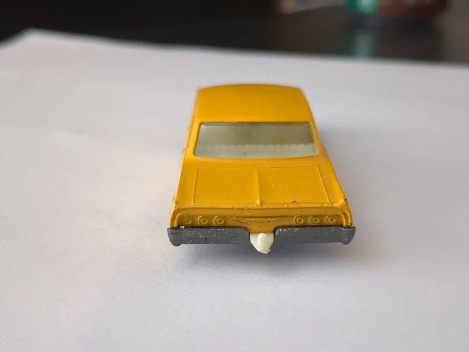 Matchbox Lesney 1965 #20-C, Chevrolet Impala Yellow Taxi Cab (7) - Image 4 of 4