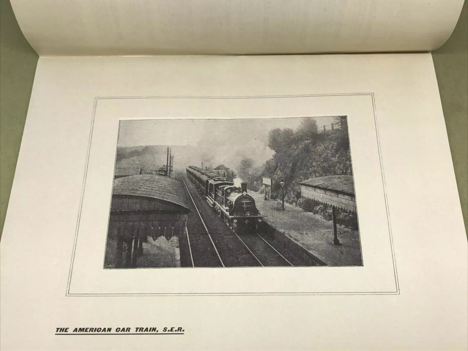 BRITISH EXPRESSES 1898 LOCOMOTIVE RAILWAYANA ART BY ATLAS EDITIONS - EXCELLENT