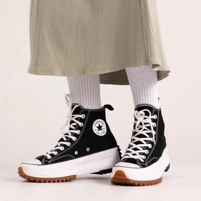 Converse Run Star Hike Hi Platform Sneakers In Black/White Mens 9.5 Women's 11