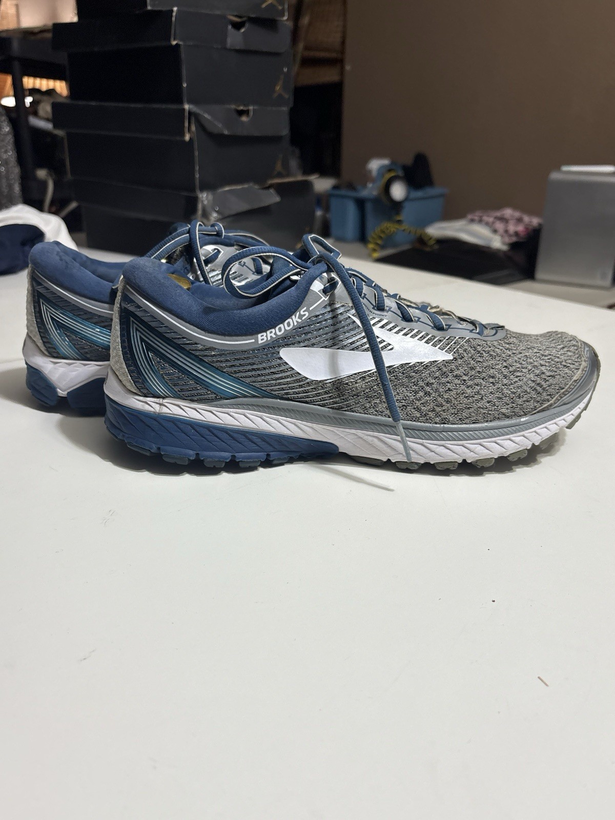 SAOLA Scarpe da corsa Brooks DNA blu e grigie taglia 13m #scarpe da corsa #trainers