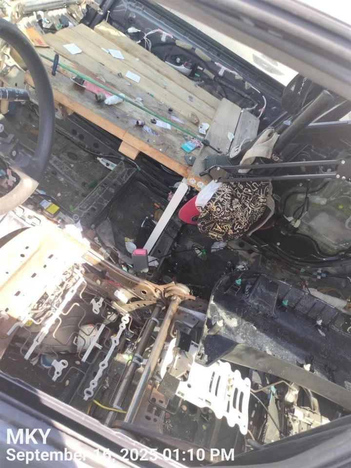 GRY DECKLID TAILGATE 2010-2014 TOYOTA PRIUS — 第 3/4 张图片