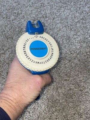 Vintage Penncraft Rotary Dial Handheld Label maker blue - uses 3/8'' 9.5mm tape