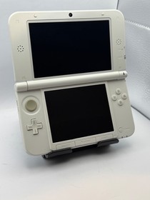 Nintendo 3DS XL White & Mint Bright Screens Box 32GB Sd Card & Pokemon Sun