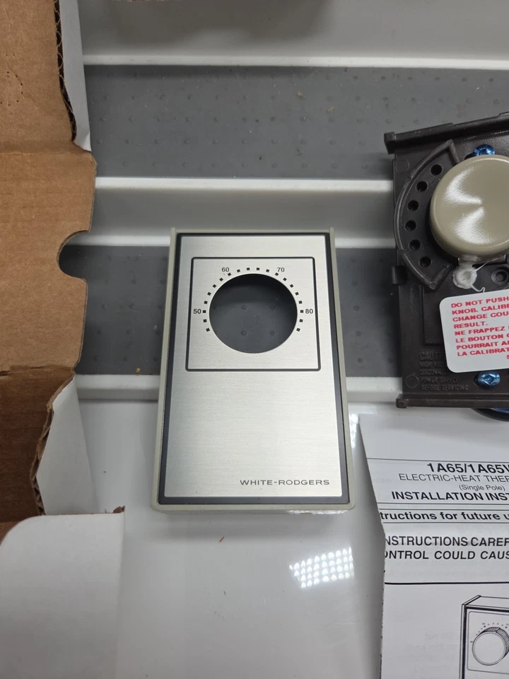 BRAND NEW White-Rodgers Electric Heat Thermostat 1A65-641 Line Voltage - Image 3 of 4