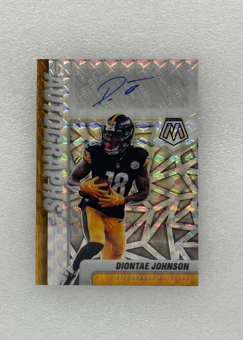 2021 Panini Mosaic #A-DIJ Diontae Johnson Autographs Mosaic