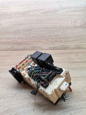 48788114 48788I14 Fuse Module Fits for Toyota Corolla E120 E130