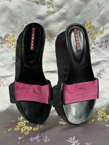 Sandale coulissante / à enfiler PRADA bout ouvert - rose et noir - talon 1" - taille 35 - Photo 1/11